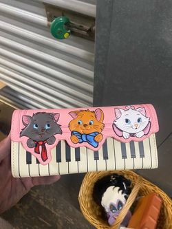 Loungefly Disney Aristocats Movie Piano Kitties Tri Fold Wallet Clutch WDWA1484