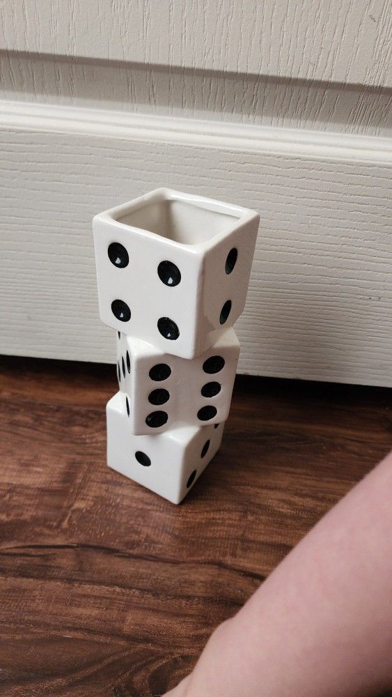 Dice Vase