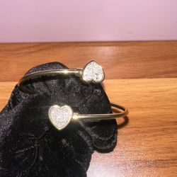 Stylish Gemstone Bangle 