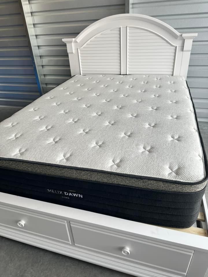 Helix Lux Dawn Queen Mattress