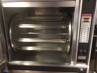 Holds up to 32 chickens