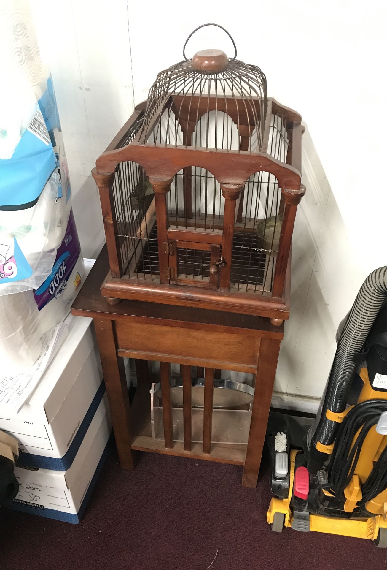 Birdcage decor