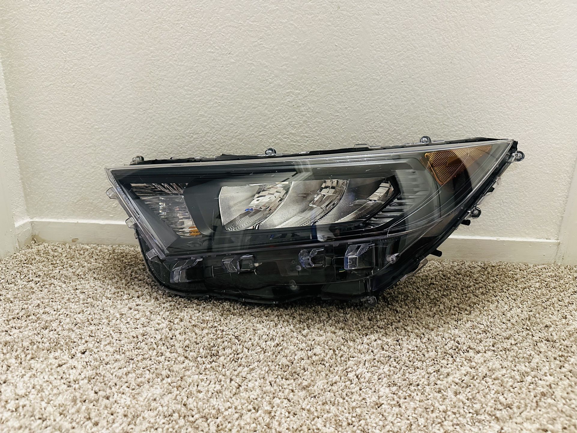 2019-2021 Toyota Rav4 Headlight OEM