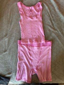 SKIMS set