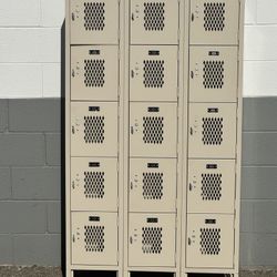 10 & 15 Door Metal Lockers EXCELLENT Condition