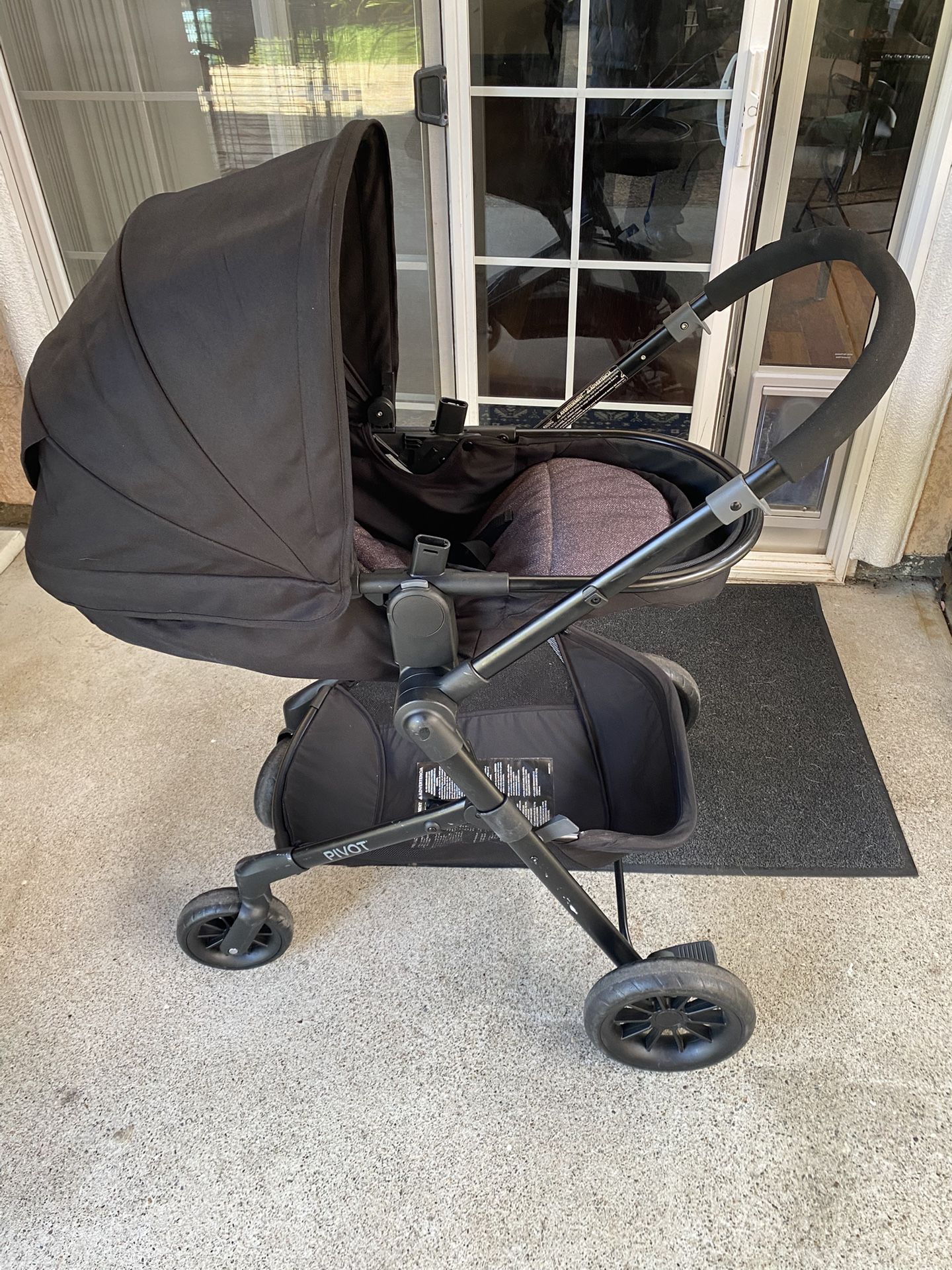 Evenflo Pivot Stroller