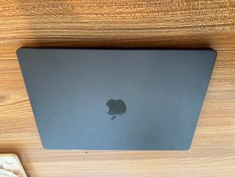 Apple MacBook Pro M3 14’