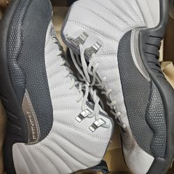 Jordan 12 Dark Grey Size 8