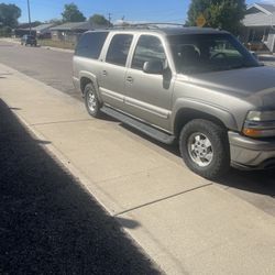 2003 Chevy Suburban 