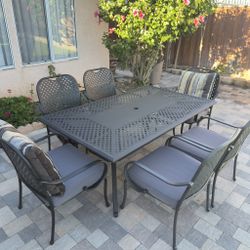 outdoor patio dining set 