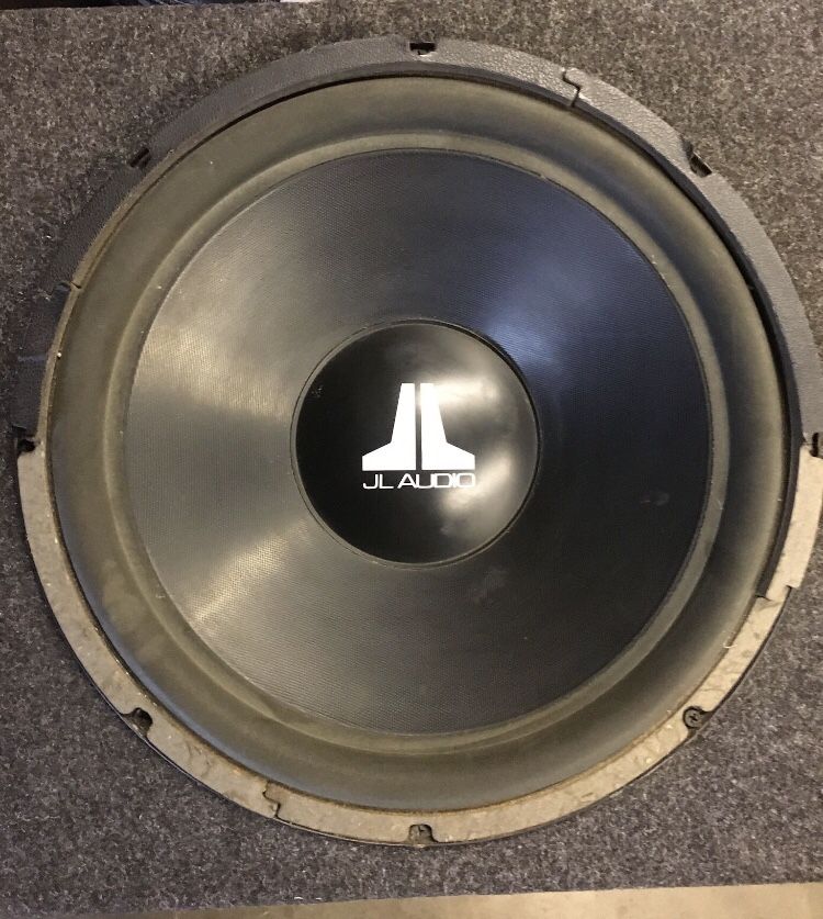 JL Audio •15” Inch W6 Subwoofer