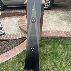 Burton Snowboard With bag 