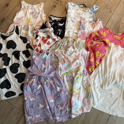 Huge Lot Of Girls Clothes 5T/XS (4/5)