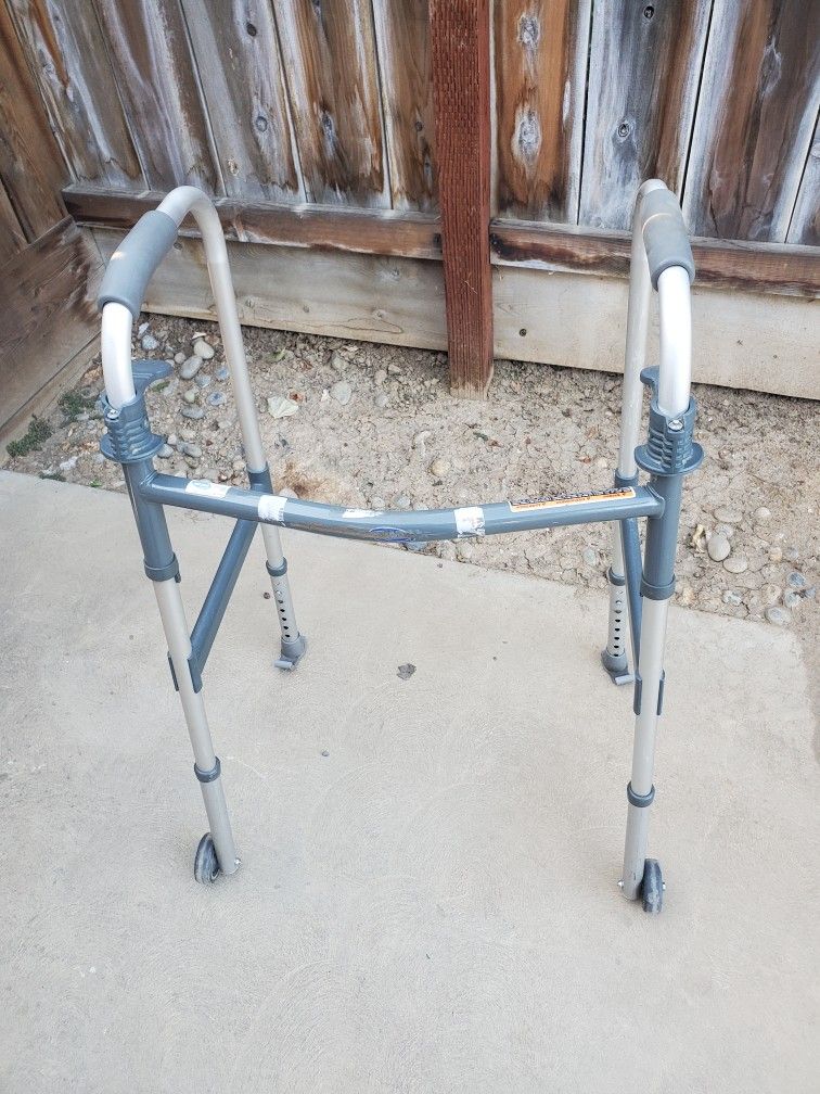 Invacare Walker