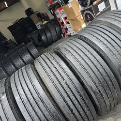 6 used tires 275 70R22.5 Michelin XZA2 Energy very good ORIGINAL tread on $$1100.00