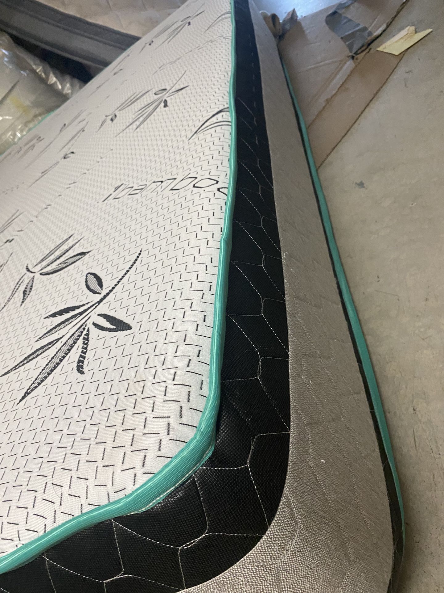 Queen mattress with Boxspring