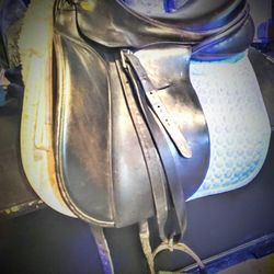 Dressage Saddle W/ Sprenger Stirrups And Mattes Saddlepad