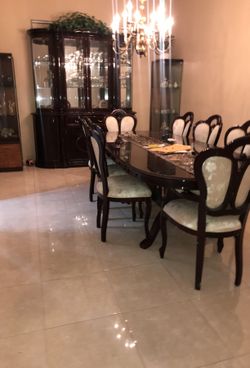 China set table and chairs