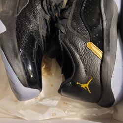 Men Jordans Worn Once Size 13 , New 3x Tshirt Firm Price 