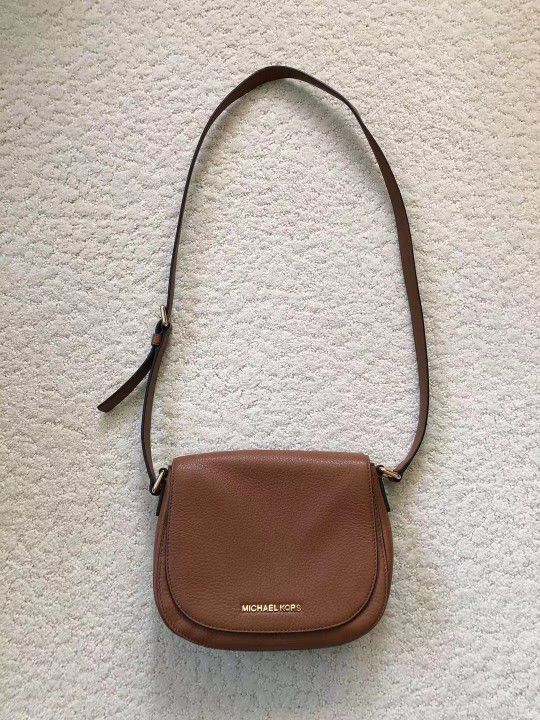 Michael Kors leather medium messenger bag 