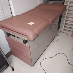 Midmark Ritter 104 medical examination table. 