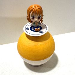 One Piece Nami Figure Kura Sushi Bikkura Pon Prize w/ Yellow Capsule Japan