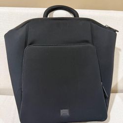 Freshly Picked Seoul Max Pump Bag (Ebony) - Excellent Condition