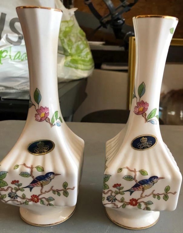 Two Vintage AYNSLEY Fine English Bone China "Pembroke" Gold Trimmed Bud Vase 7" 