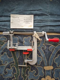 Pampered Chef Apple Peeler Corer Slicer
