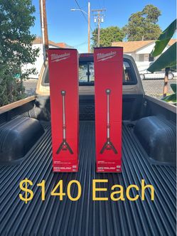 NEW Milwaukee M12 Lithium-Ion Cordless 1400 Lumen ROCKET LED Stand Work Light (Tool-Only)