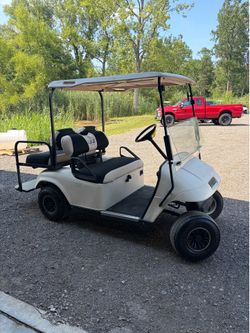 2016 EZGO TXT