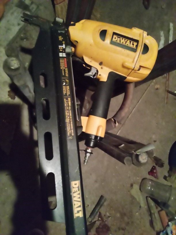 DeWalt Nail gun