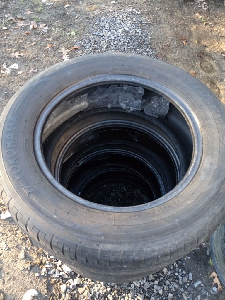 Set of 4 Good Year Eagle Touring Used Tires - 235/55 R20
