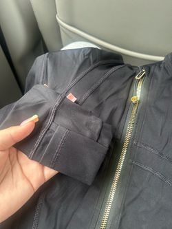 size 2 lululemon black and gold define jacket