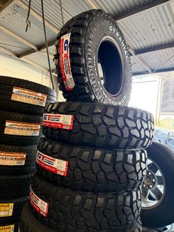 LT 31/10,50/R15 marca GT RADIAL las 4 llantas nuevas instaladas y balanceadas