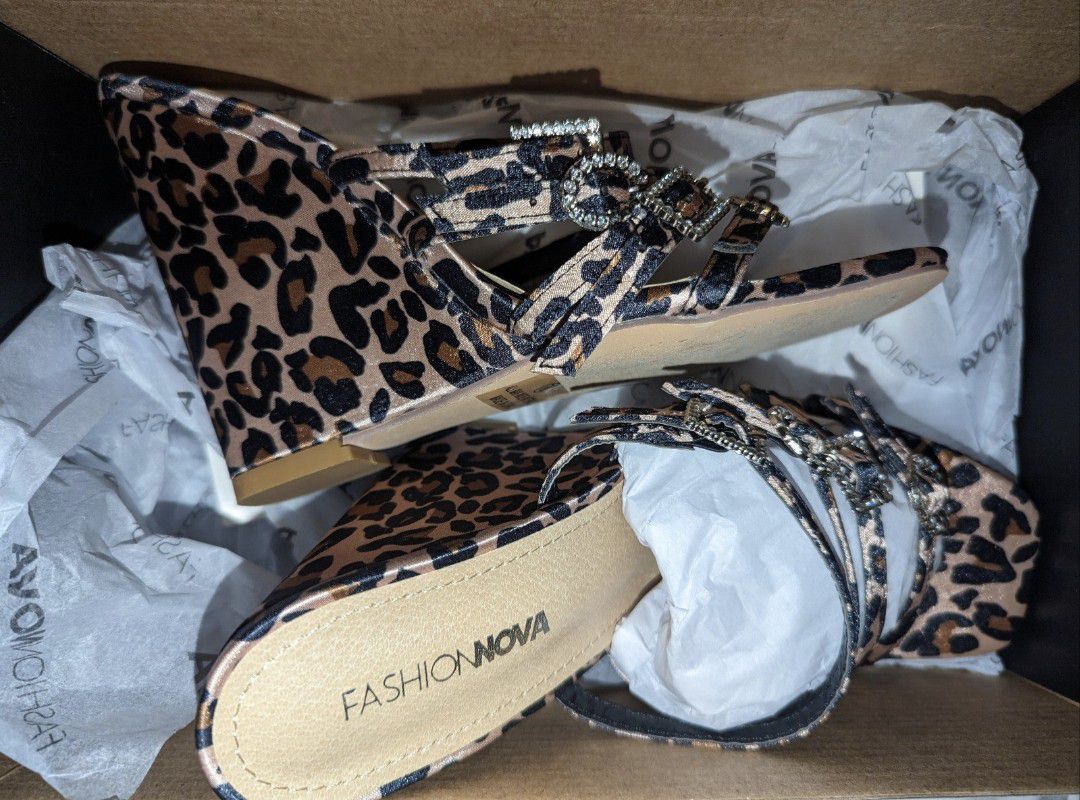 Leopard wedge sandals NEW
