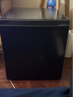 Mini fridge
