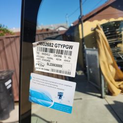 Ford Fseries New Windshield 