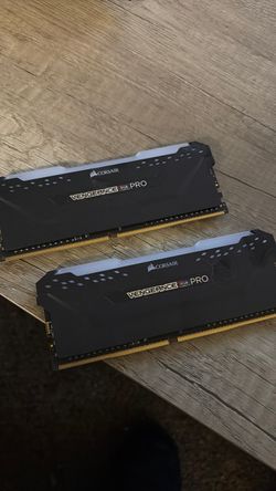 Corsair Vengeance RGB Pro RAM Kit (2 Sticks)
