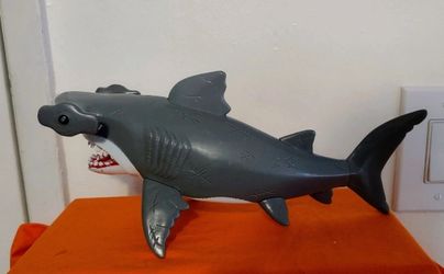 9" Hammerhead Shark Plastic Action Figure.