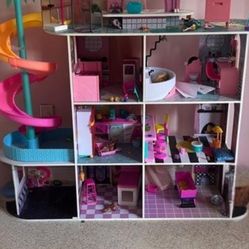 LOL doll house