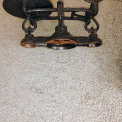 Vintage scale no weights pickup only cash