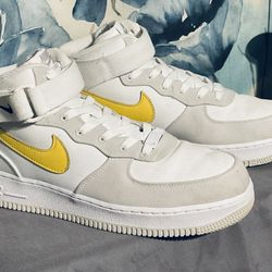 Nike Air Force One Canvas/Leather Size 9.5 Women’s Narrow.