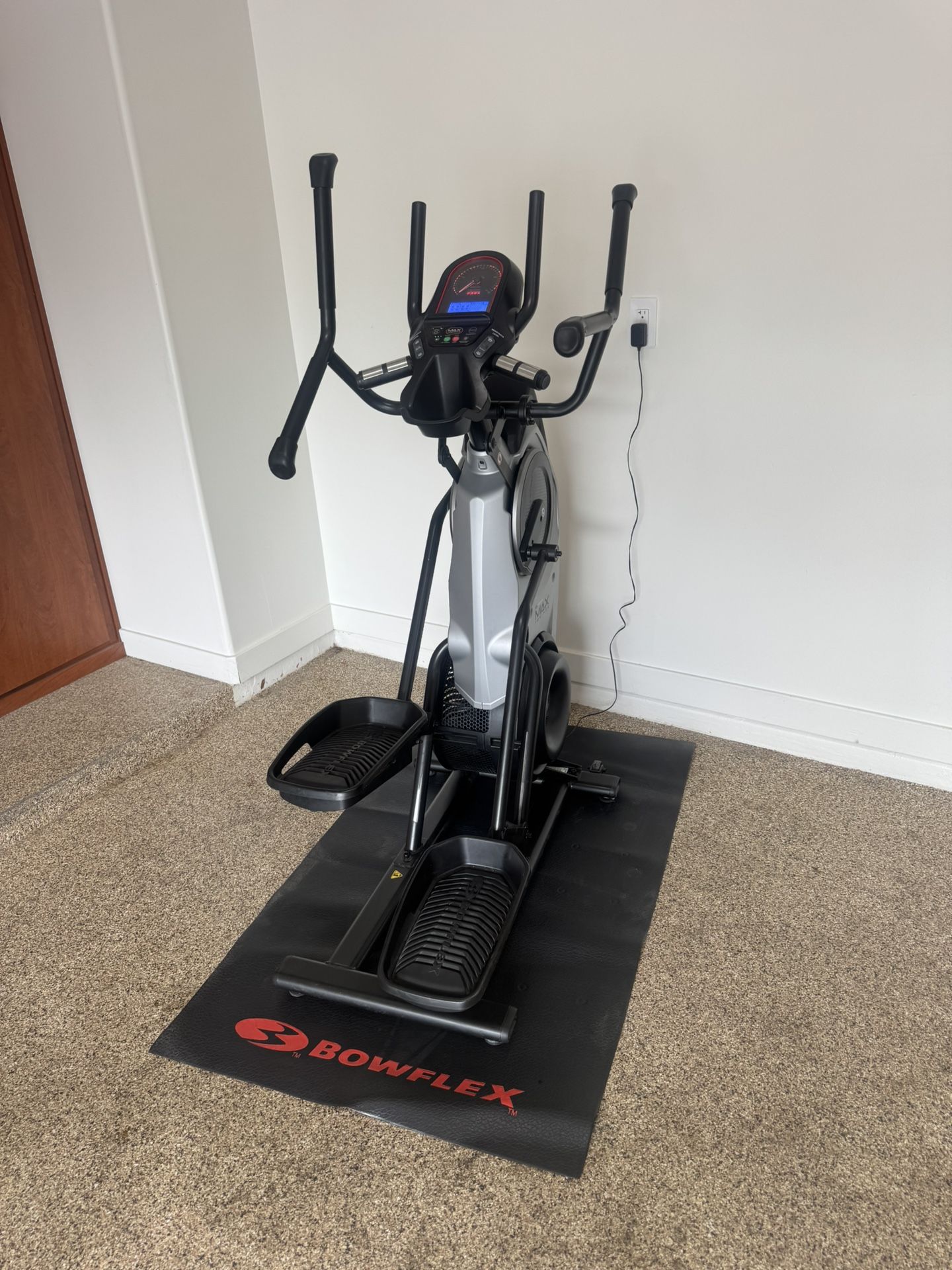 Bowflex Max Trainer M6 (Elliptical/Stepper)