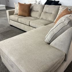Sectional Couch Beige Chase