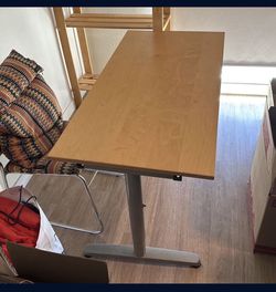 IKEA WOOD DESK OFFICE TABLE Built
