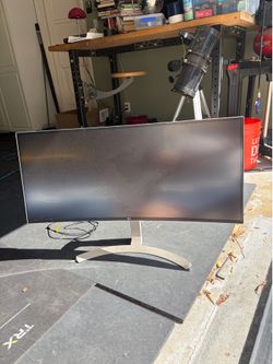 LG computer monitor