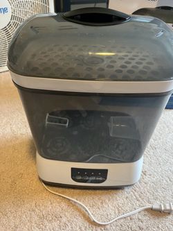 Baby bottle sterilizer