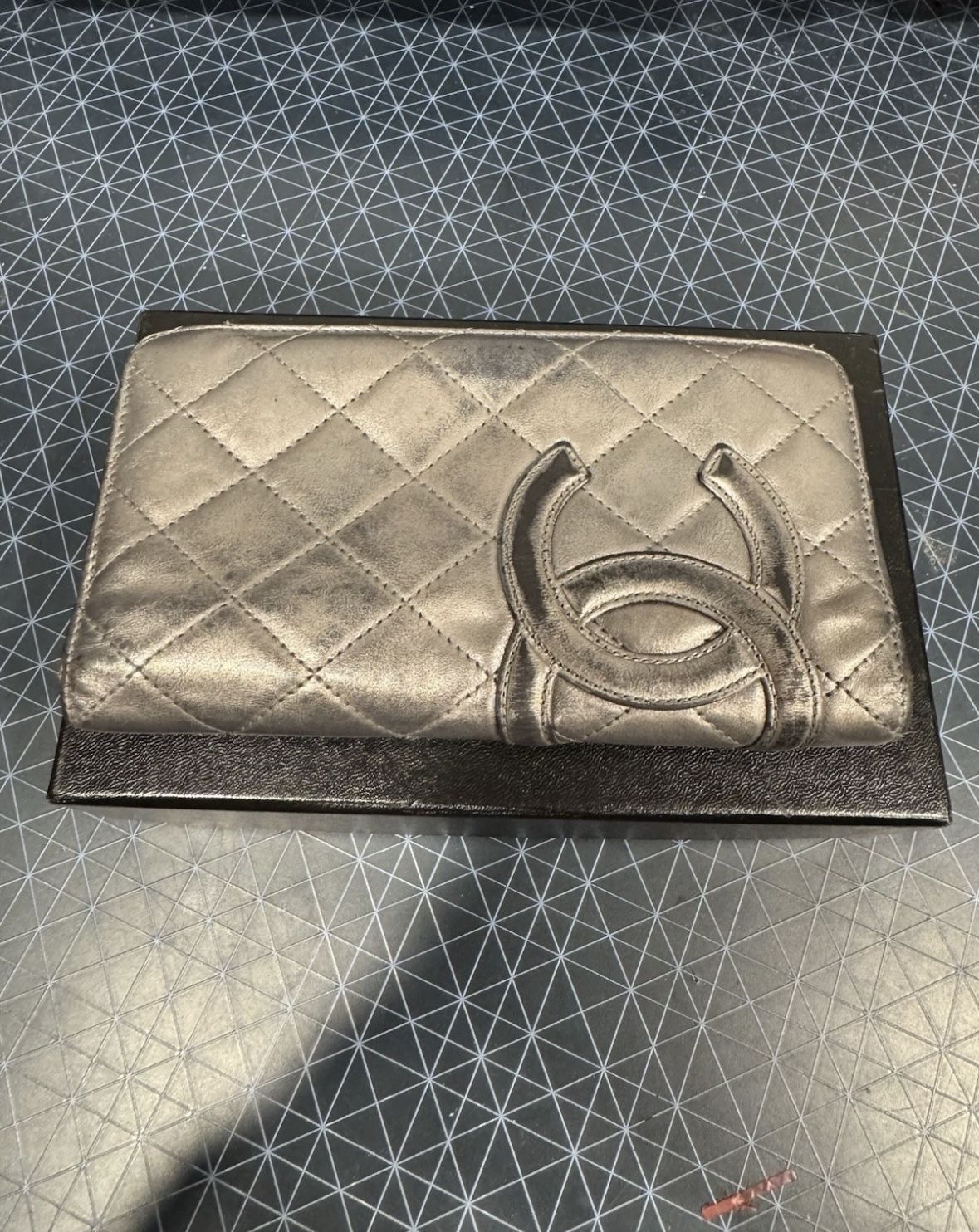 CHANEL Women's Leather CC Logo ZIPpurse Metallic Wallet
