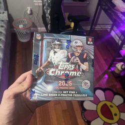 NFL Chrome Mega Box 